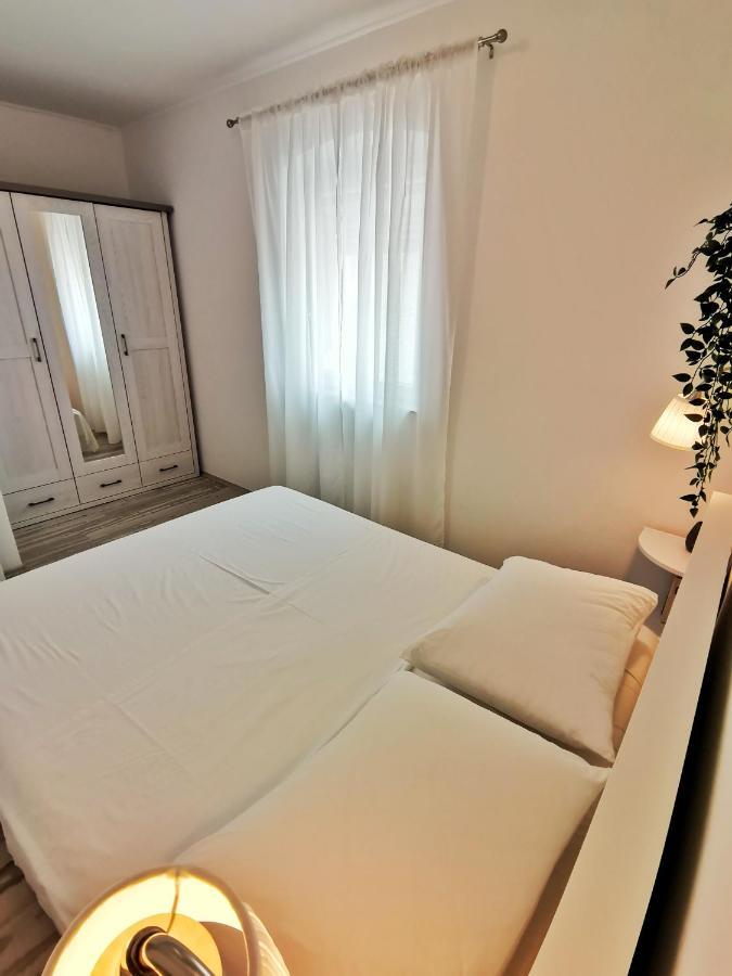 Apartment Roman Betina  Εξωτερικό φωτογραφία