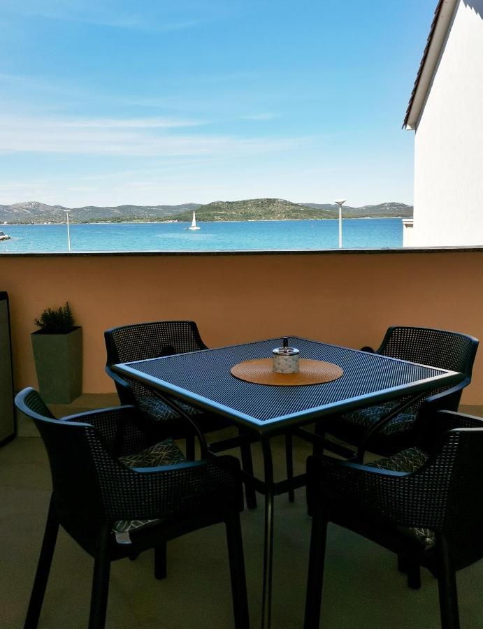 Apartment Roman Betina  Εξωτερικό φωτογραφία
