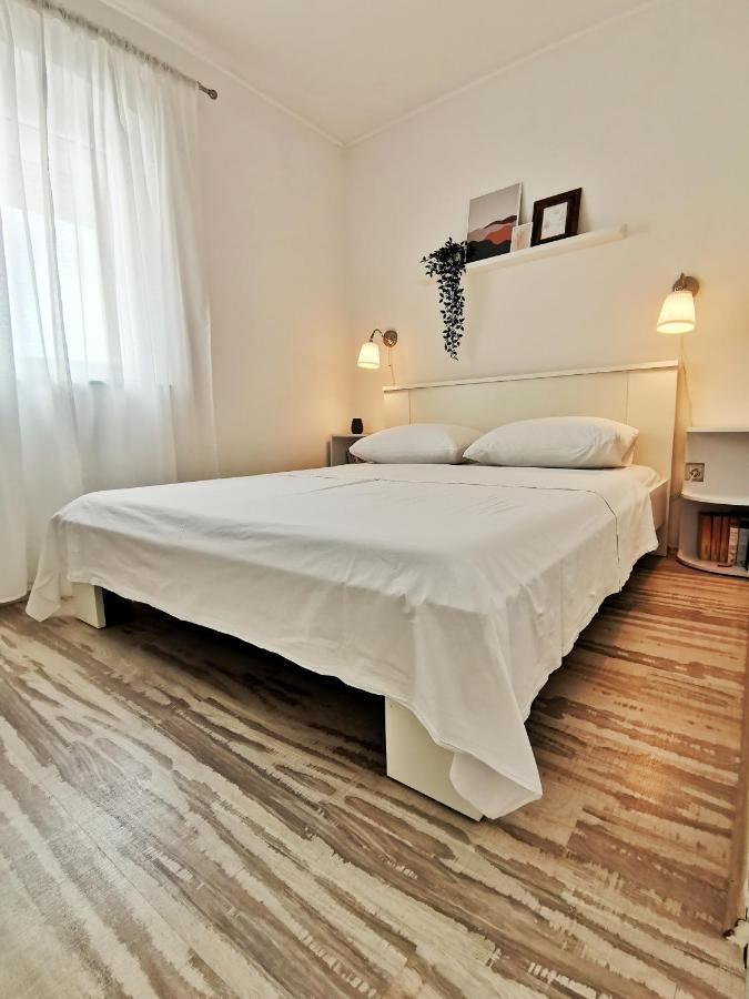Apartment Roman Betina  Εξωτερικό φωτογραφία